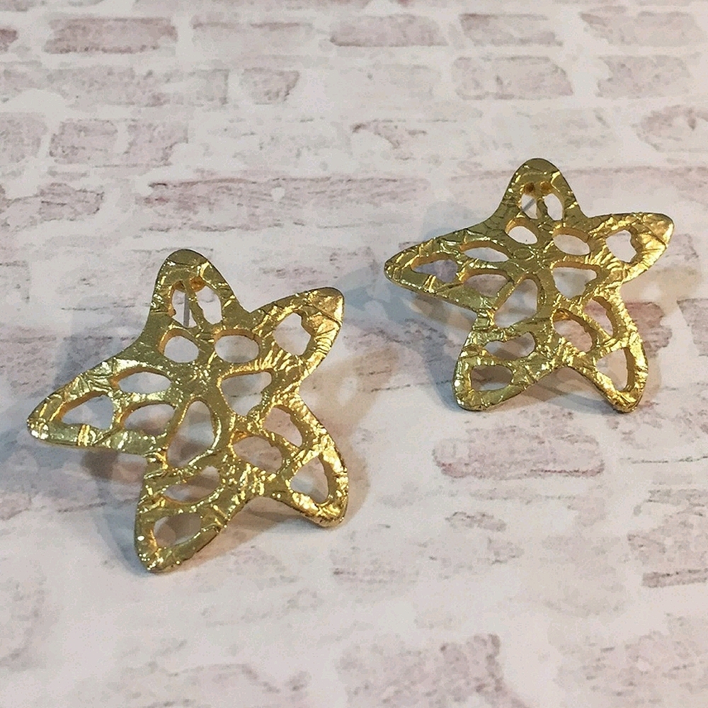 Abstract gold star earrings